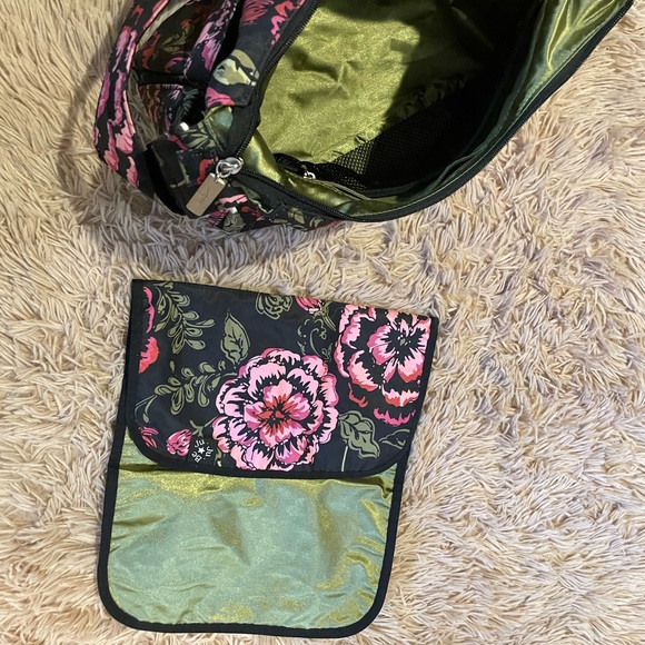 Jujube Hobobe bag and change mat “blooming romance” - Picture 2 of 12